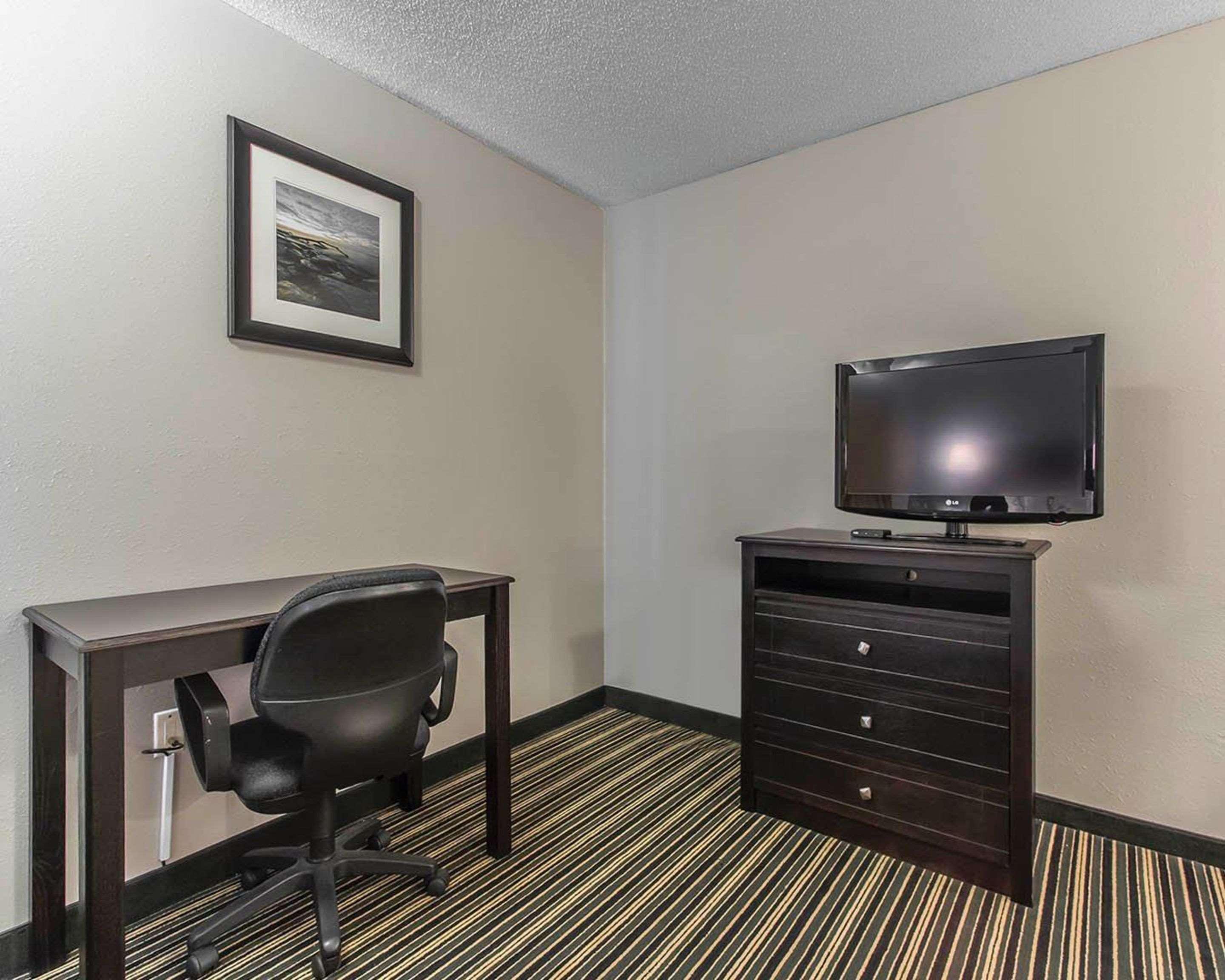 Suburban Extended Stay Hotel Naval Base Area Warrington Esterno foto