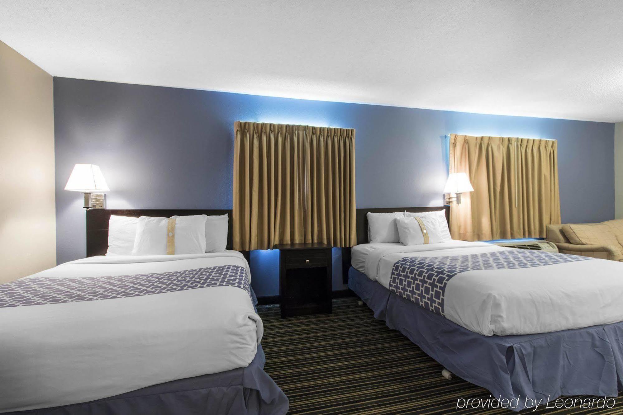 Suburban Extended Stay Hotel Naval Base Area Warrington Esterno foto