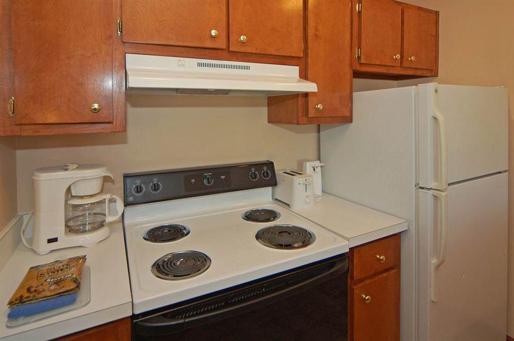 Suburban Extended Stay Hotel Naval Base Area Warrington Esterno foto